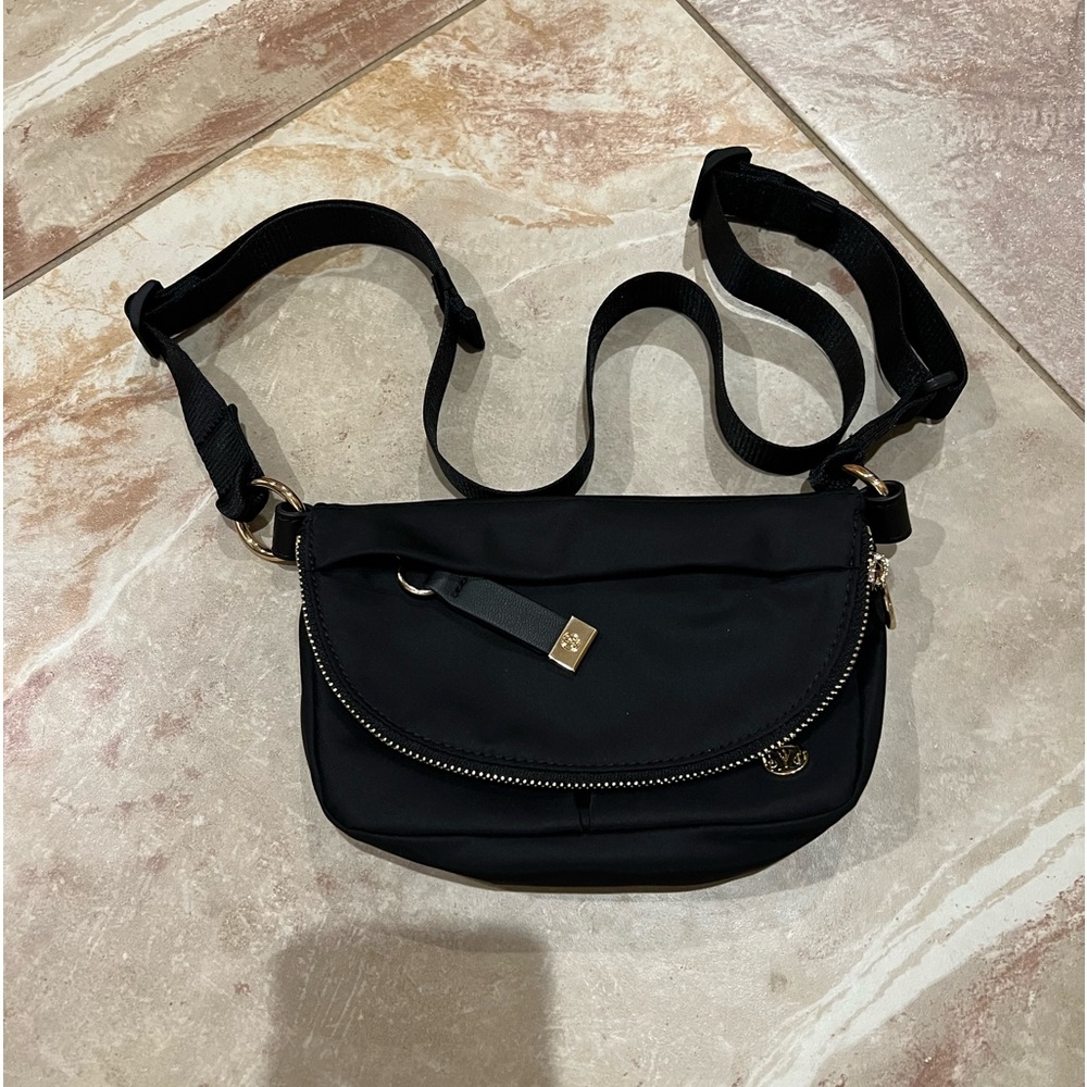 Lululemon All Night Festival Bag